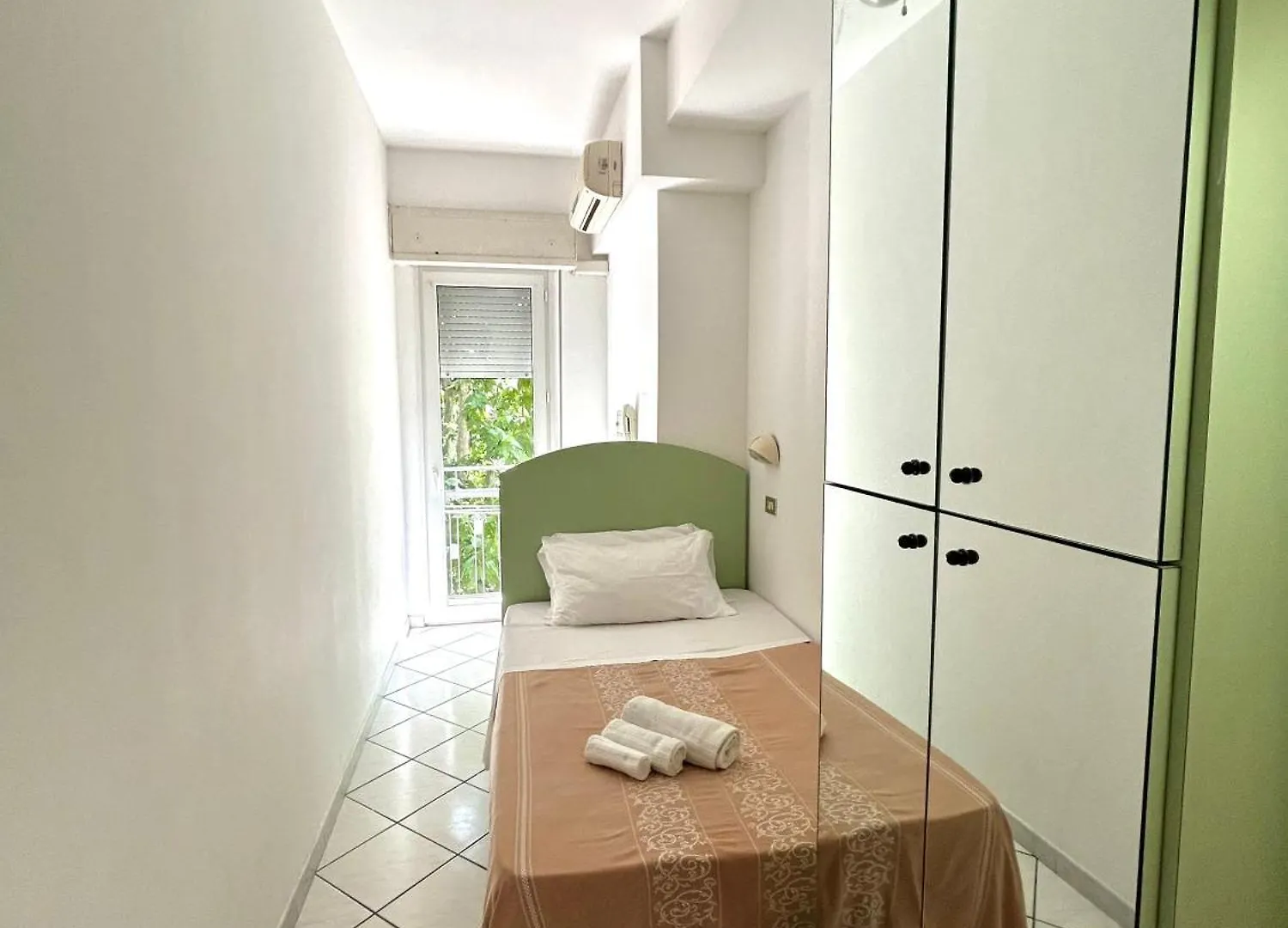 ***  Hotel Caracas Cattolica Italia