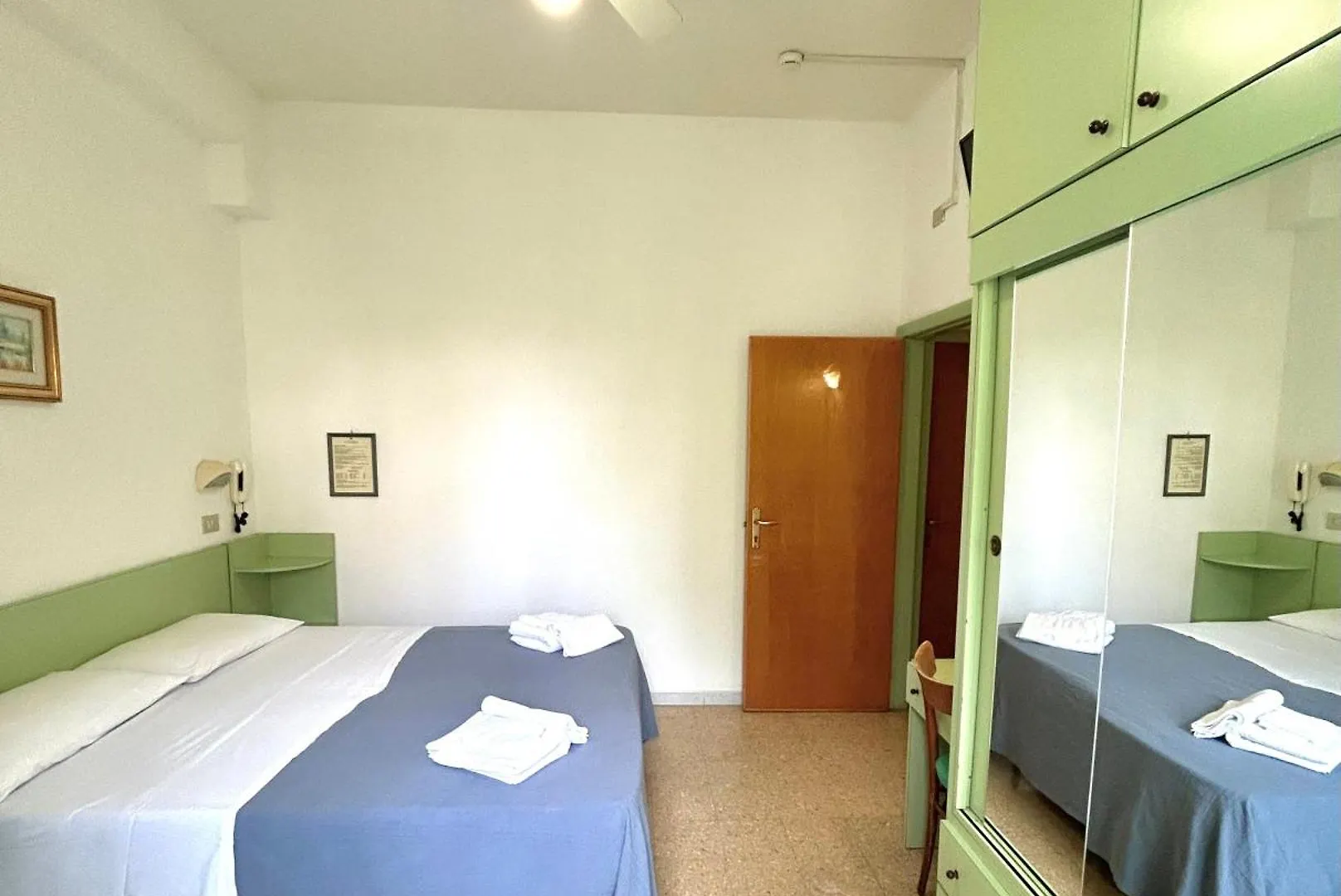 Hotel Caracas Cattolica 3*,  Italia